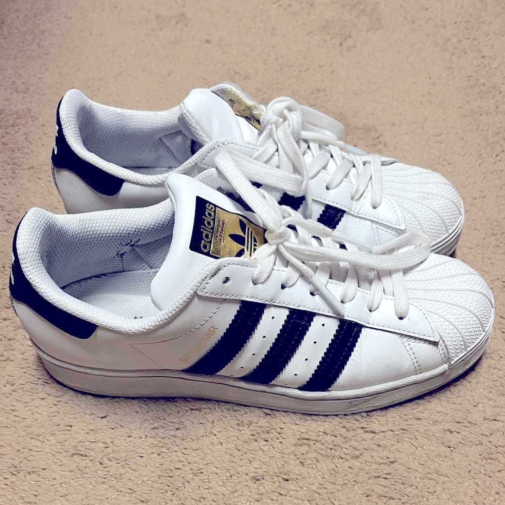 Classic Superstar Adidas 👟